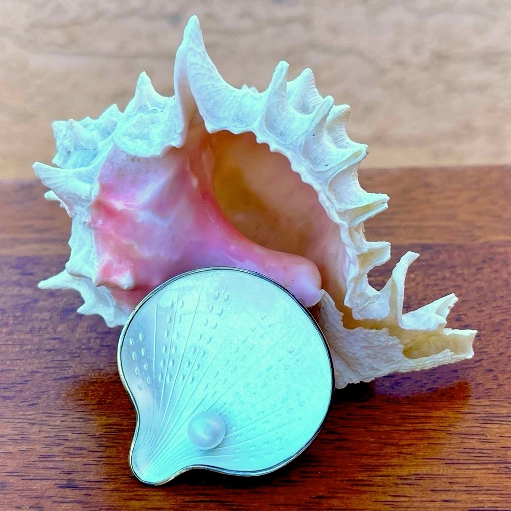 Finn Jensen Norway Guilloché Oyster Brooch Lustrous Genuine Pearl Vintage 1950's
